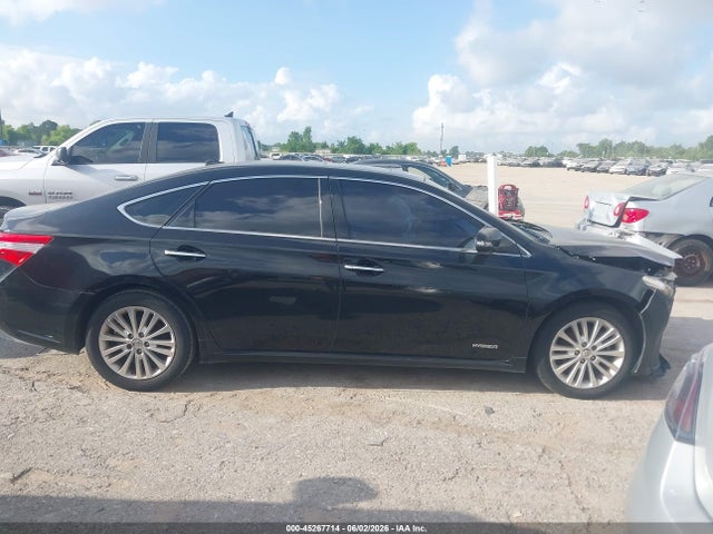 Toyota Avalon Hybrid Limited