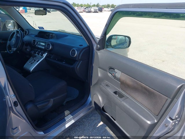 Scion xB