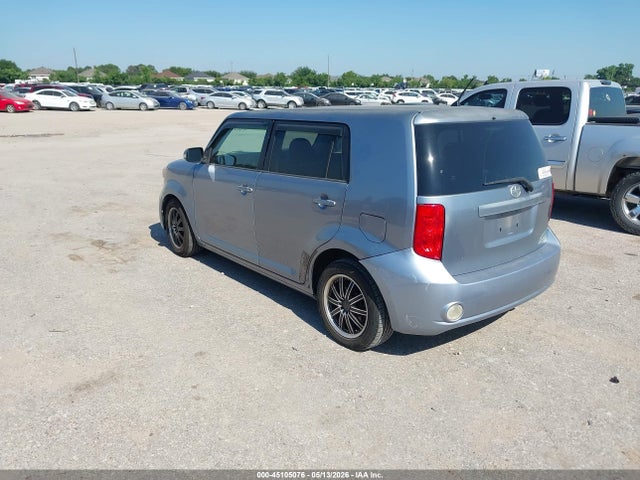 Scion xB