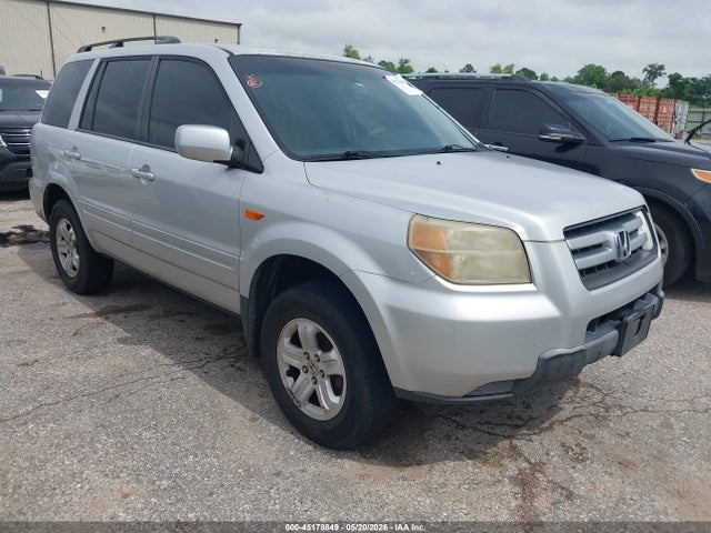 Salvage Honda Pilot Image