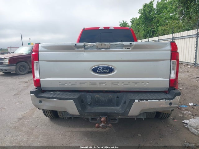 Ford F-350 Lariat