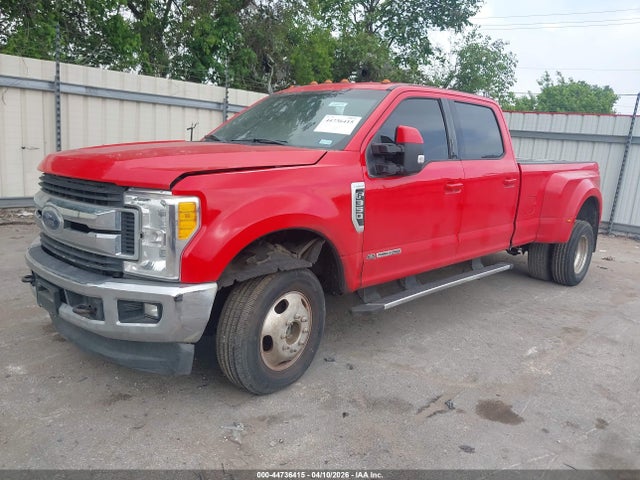Ford F-350 Lariat