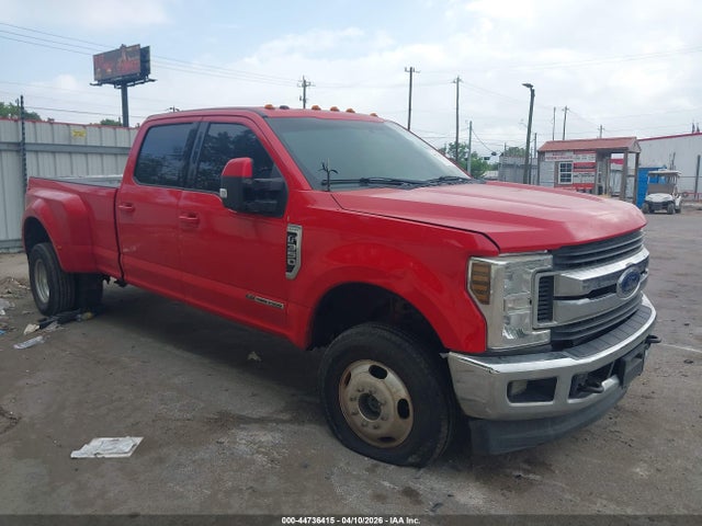 Salvage Ford F-350 Image