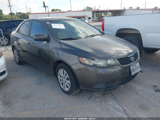 Salvage Kia Forte Image