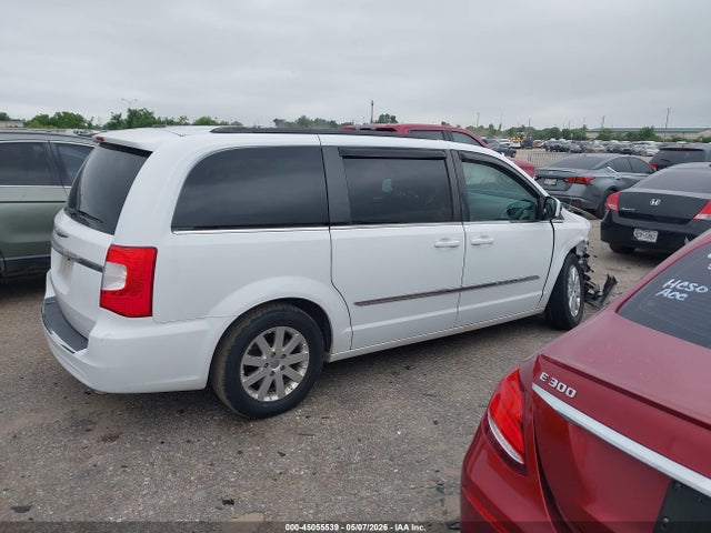 Chrysler Town & Country Touring