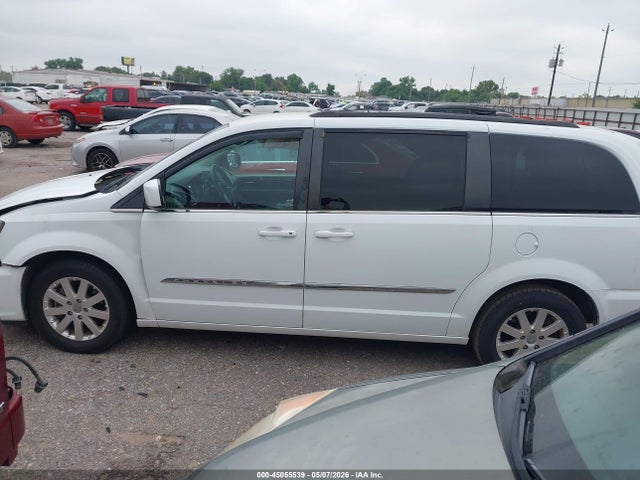 Chrysler Town & Country Touring