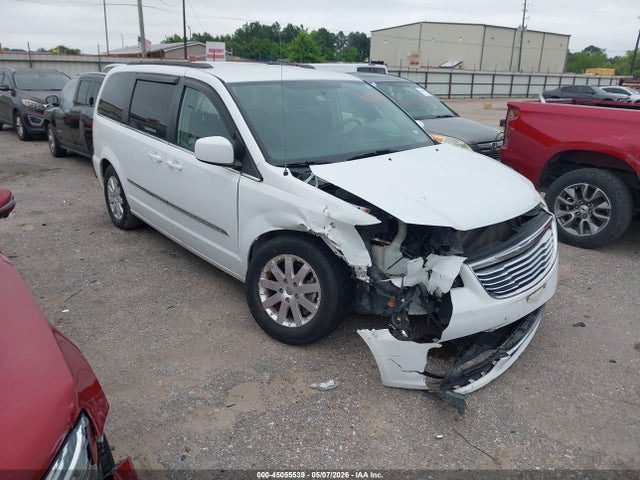 Salvage Chrysler Town & Country Image