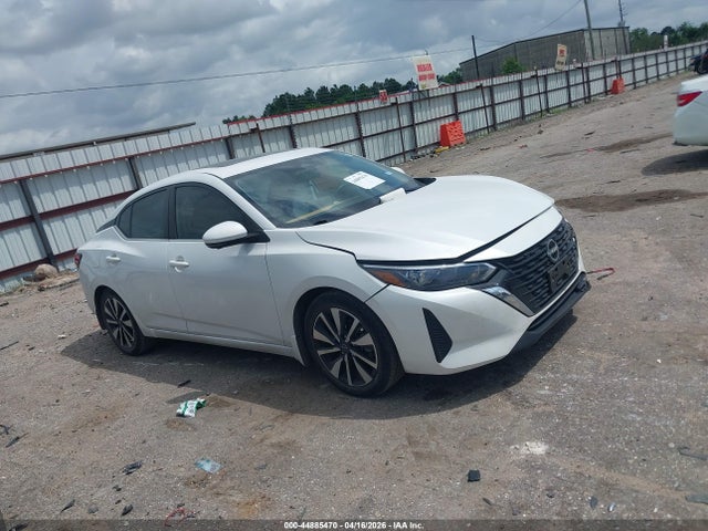 Salvage Nissan Sentra Image
