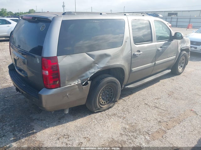 Chevrolet Suburban 1500 Lt