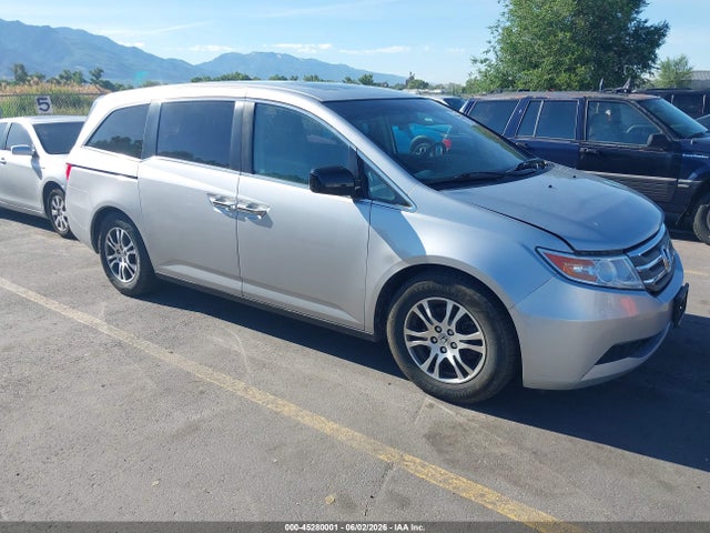 Salvage Honda Odyssey Image