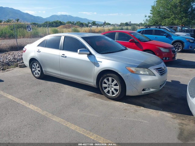 Salvage Toyota Camry Image