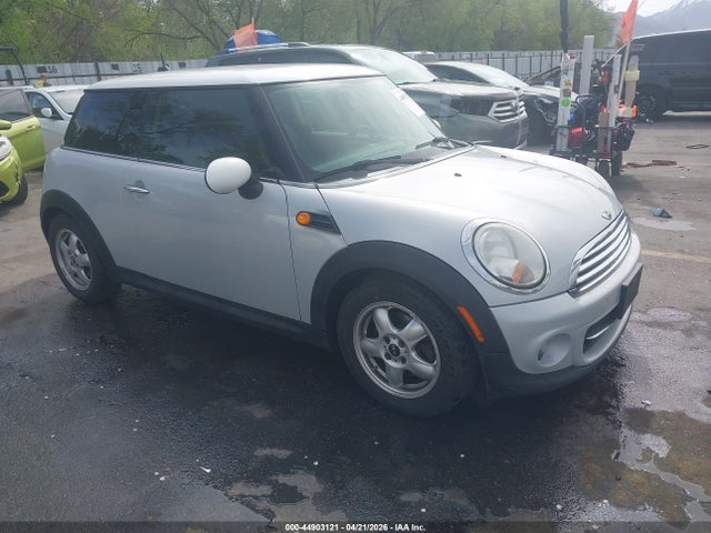 Salvage MINI Cooper Image