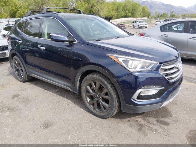 Salvage Hyundai SANTA FE Image