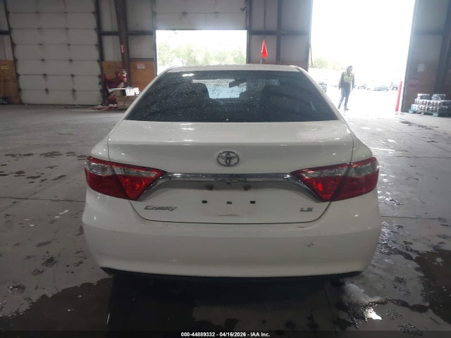 Toyota Camry Le