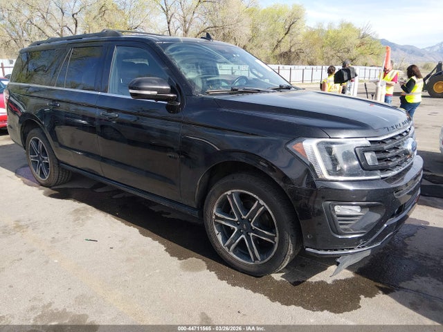 Salvage Ford Expedition Image