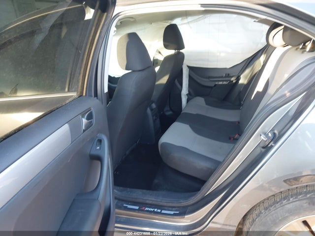 Volkswagen Jetta 1.4t S
