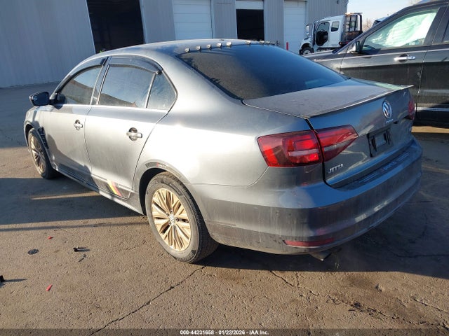 Volkswagen Jetta 1.4t S