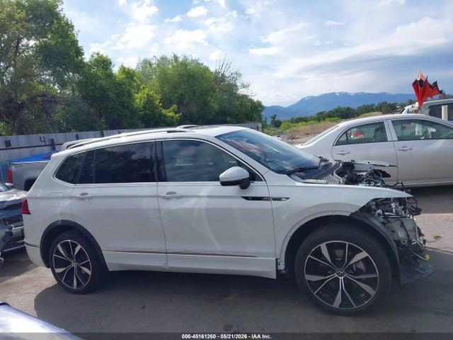 Volkswagen Tiguan 2.0t Sel R-line