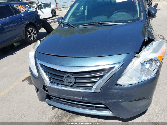 Nissan Versa 1.6 S