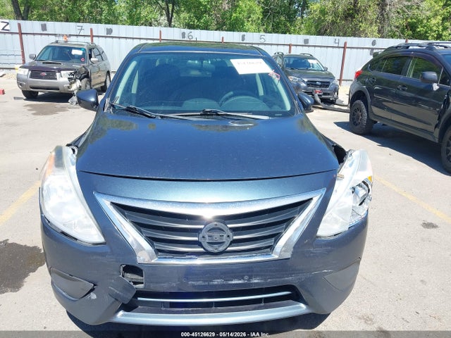 Nissan Versa 1.6 S