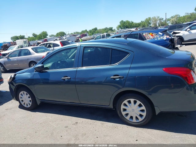 Nissan Versa 1.6 S