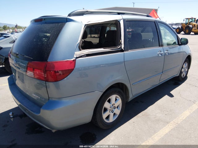Toyota Sienna Le