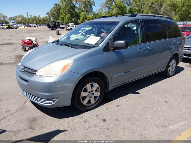 Toyota Sienna Le
