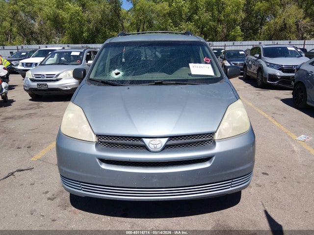 Toyota Sienna Le