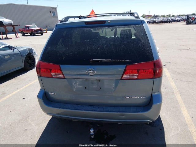 Toyota Sienna Le