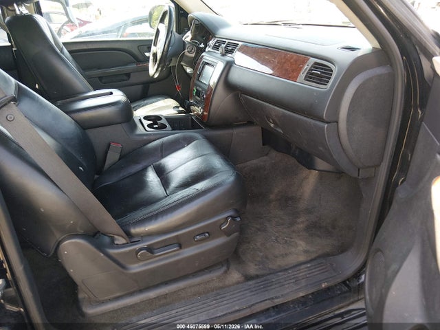 Chevrolet Suburban 1500 Lt