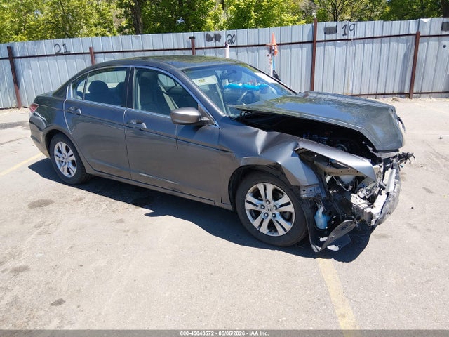 Salvage Honda Accord Image