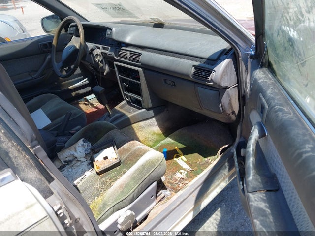 Toyota Camry Dlx