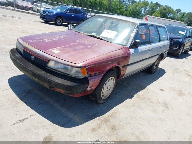 Toyota Camry Dlx