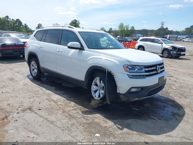 Salvage Volkswagen Atlas Image