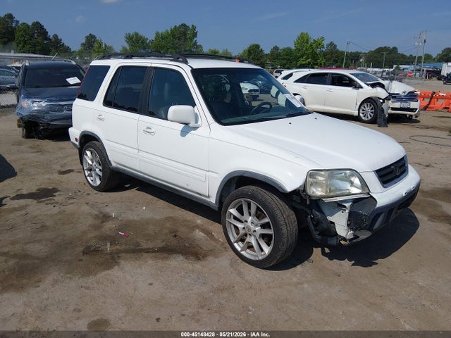 Salvage Honda CR-V Image