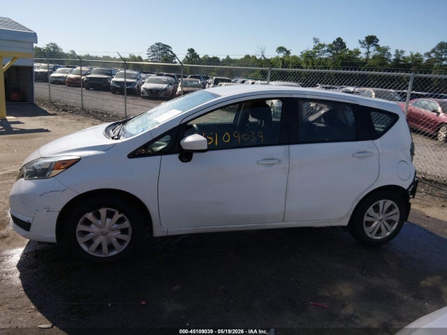 Nissan Versa Sv