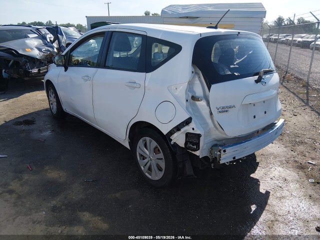 Nissan Versa Sv