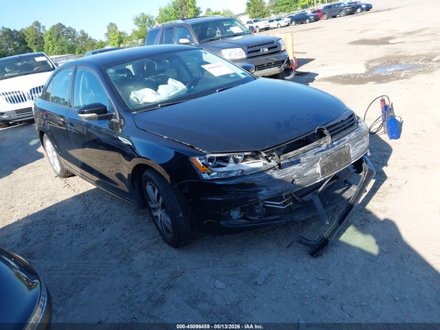 Salvage Volkswagen Jetta Image