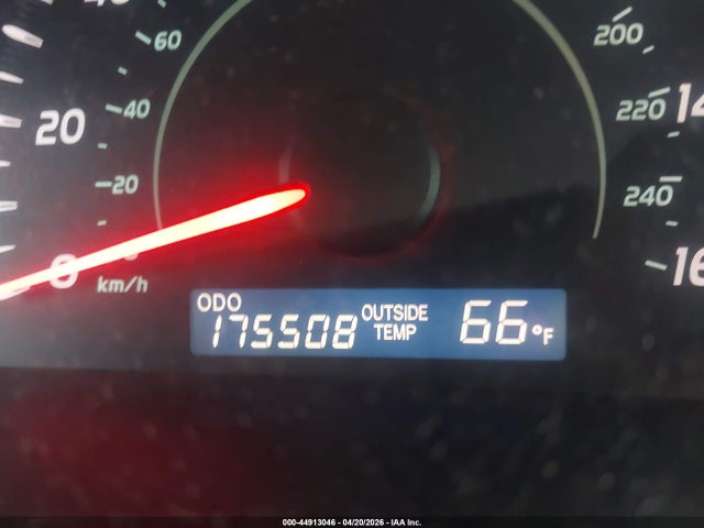 Toyota Camry Le V6
