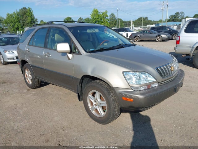 Salvage Lexus RX Image