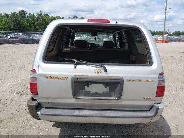 Toyota 4Runner Limited V6
