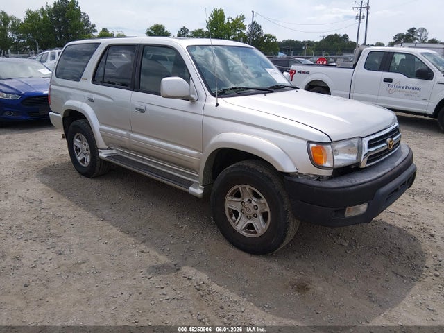 Salvage Toyota 4Runner Image