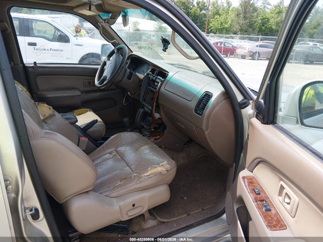 Toyota 4Runner Limited V6