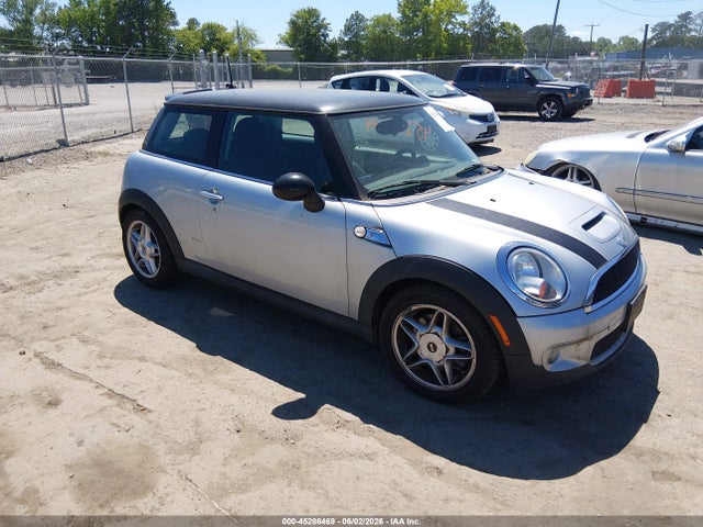 Salvage MINI Cooper S Image