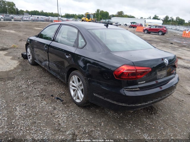 Volkswagen Passat 2.0t Wolfsburg Edition
