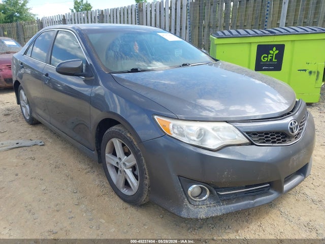 Salvage Toyota Camry Image