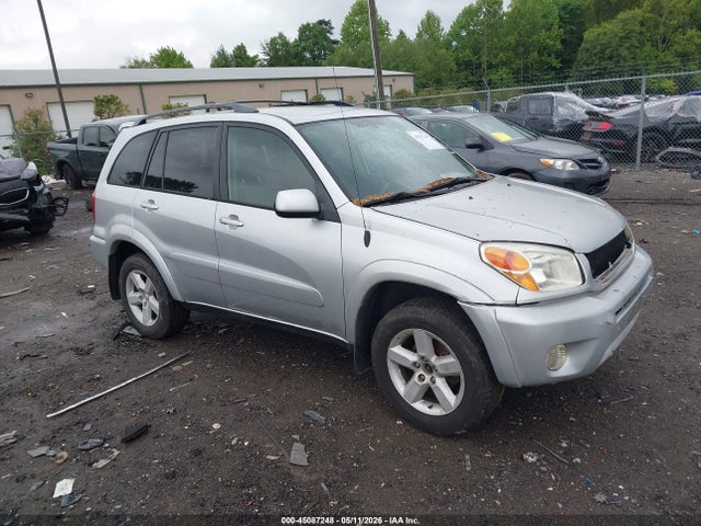 Salvage Toyota RAV4 Image