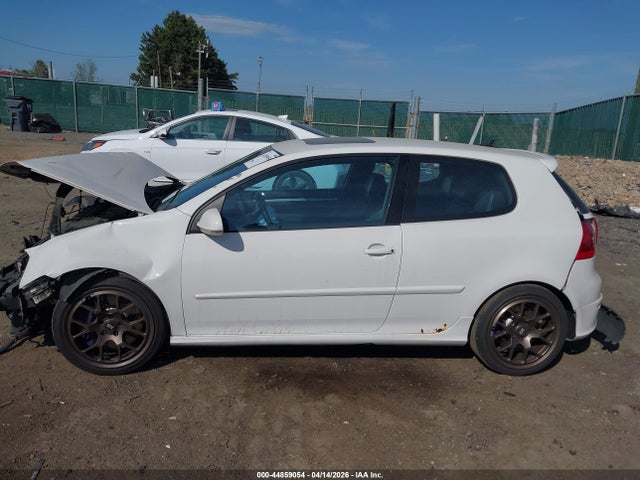 Volkswagen R32
