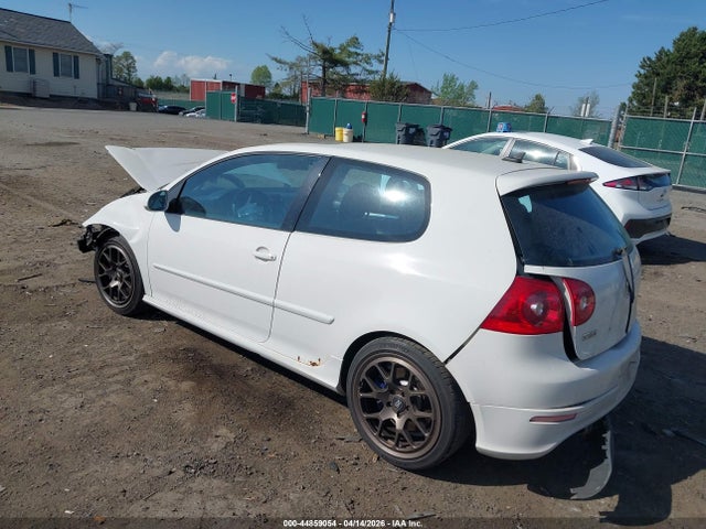 Volkswagen R32