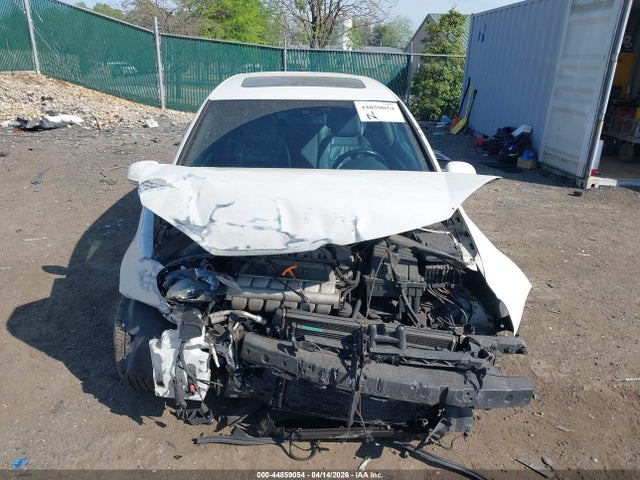 Volkswagen R32